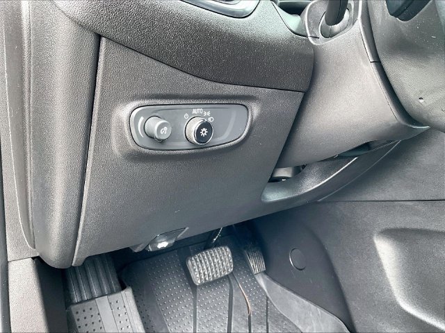 Used 2024 Chevrolet Equinox LT AWD/4WD image 30
