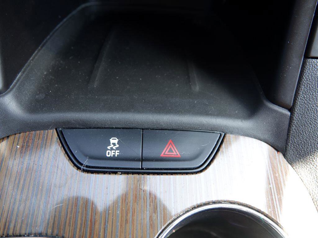 Used 2019 GMC Acadia SLE image 30