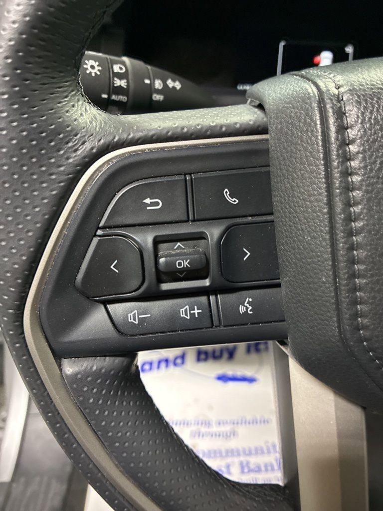 Used 2025 Toyota 4Runner SR5 image 14