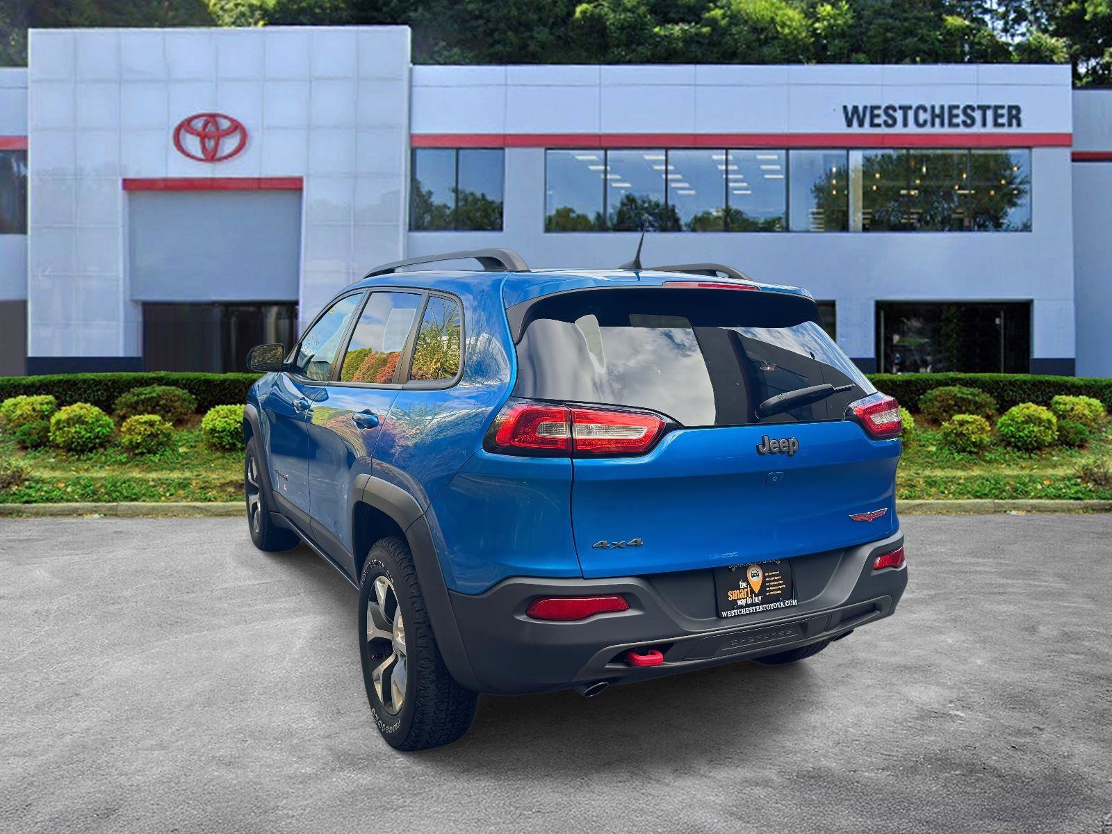 Used 2017 Jeep Cherokee Trailhawk image 5