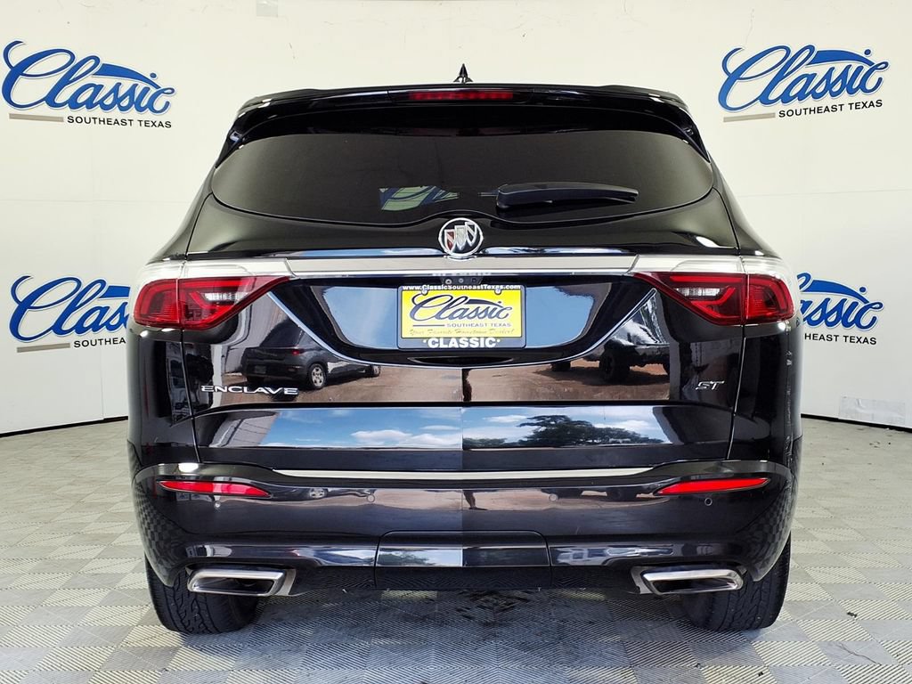 Used 2022 Buick Enclave Essence w/ Sport Touring Edition FWD image 4