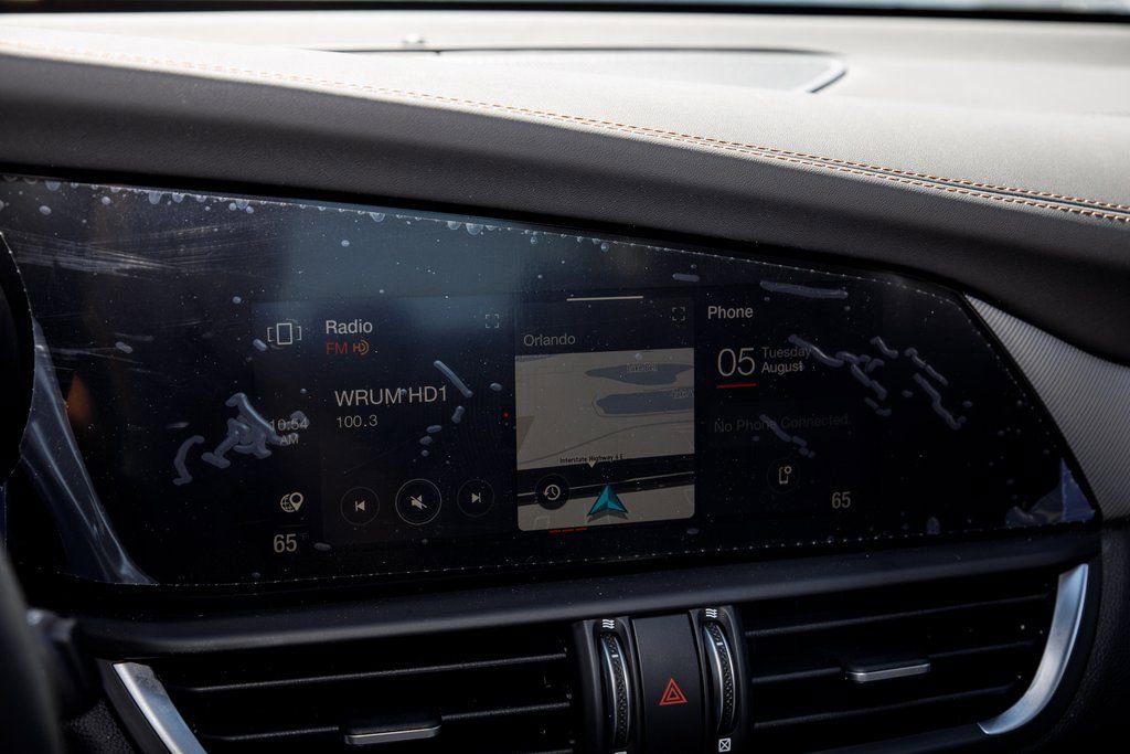 New 2025 Alfa Romeo Giulia w/ Driving Assist Package image 17