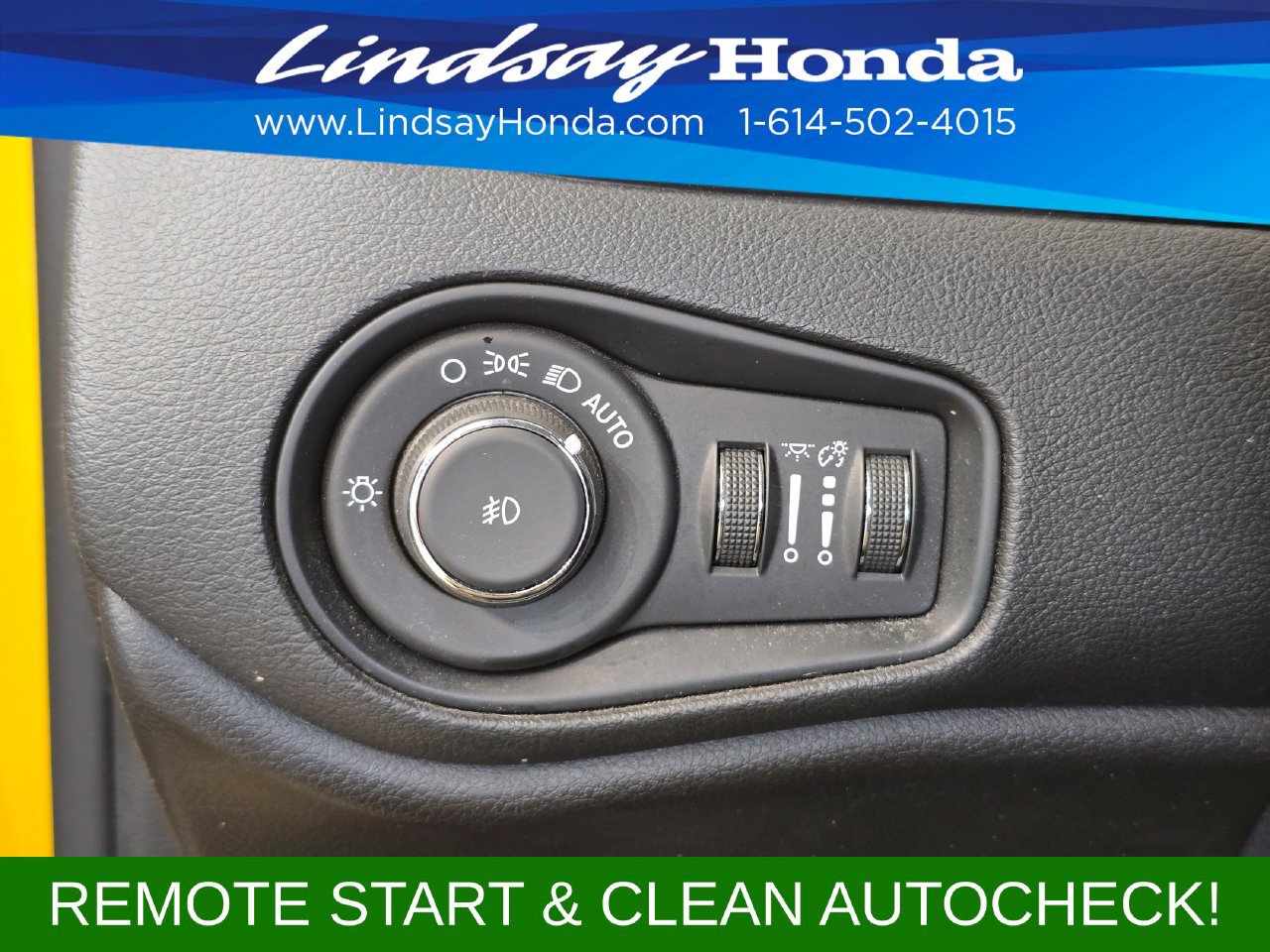 Used 2017 Jeep Renegade Trailhawk AWD/4WD image 21