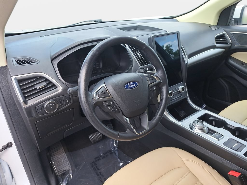 Used 2022 Ford Edge SEL w/ Convenience Package AWD/4WD image 17