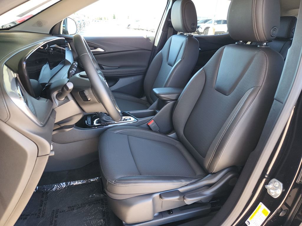 Used 2025 Buick Encore GX Preferred image 12