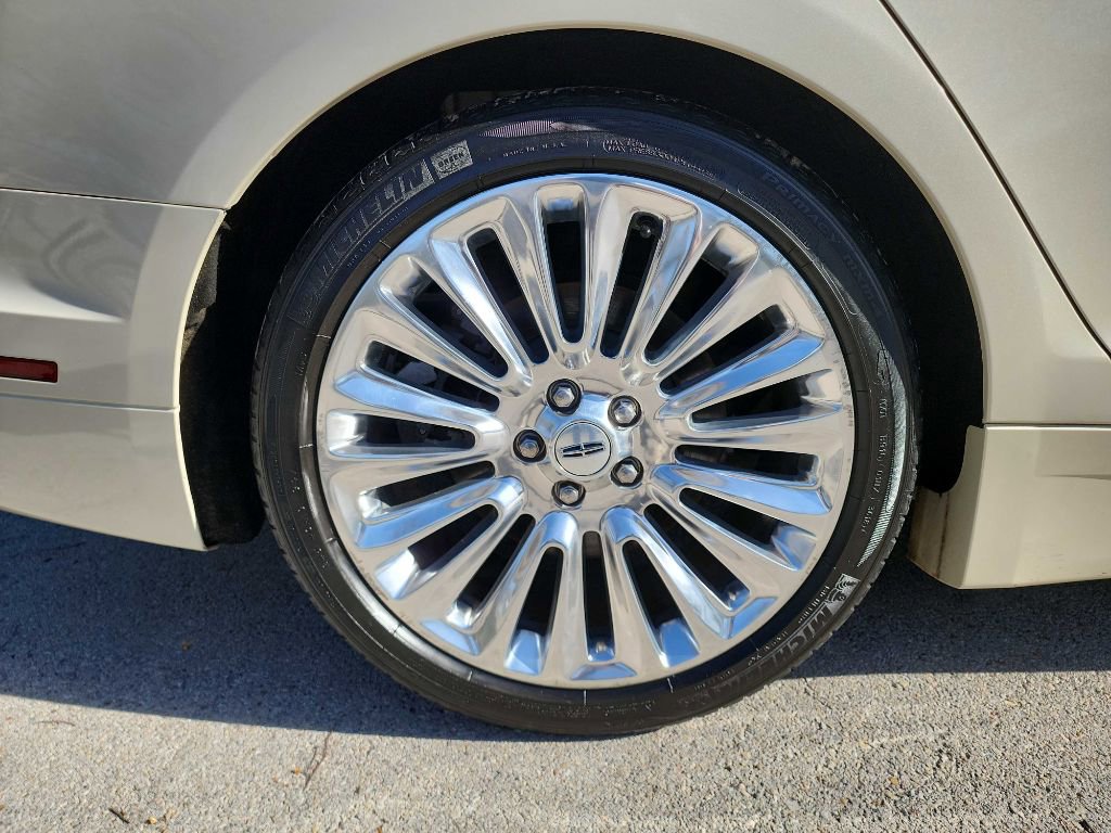 Used 2015 Lincoln MKZ AWD w/ Equipment Group 102A Reserve image 9