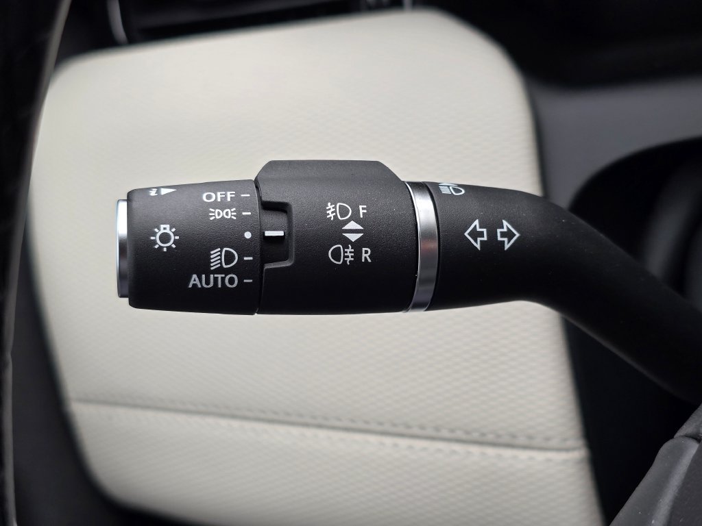 New 2026 Land Rover Discovery Sport Landmark AWD/4WD image 27