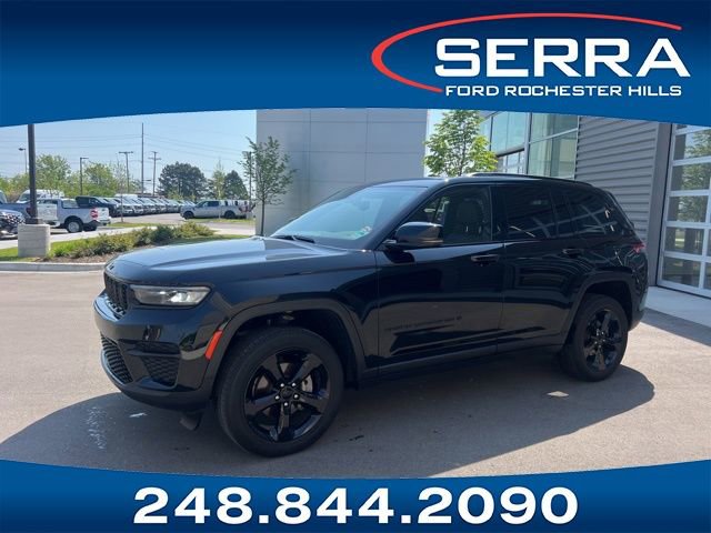 Used 2022 Jeep Grand Cherokee Altitude