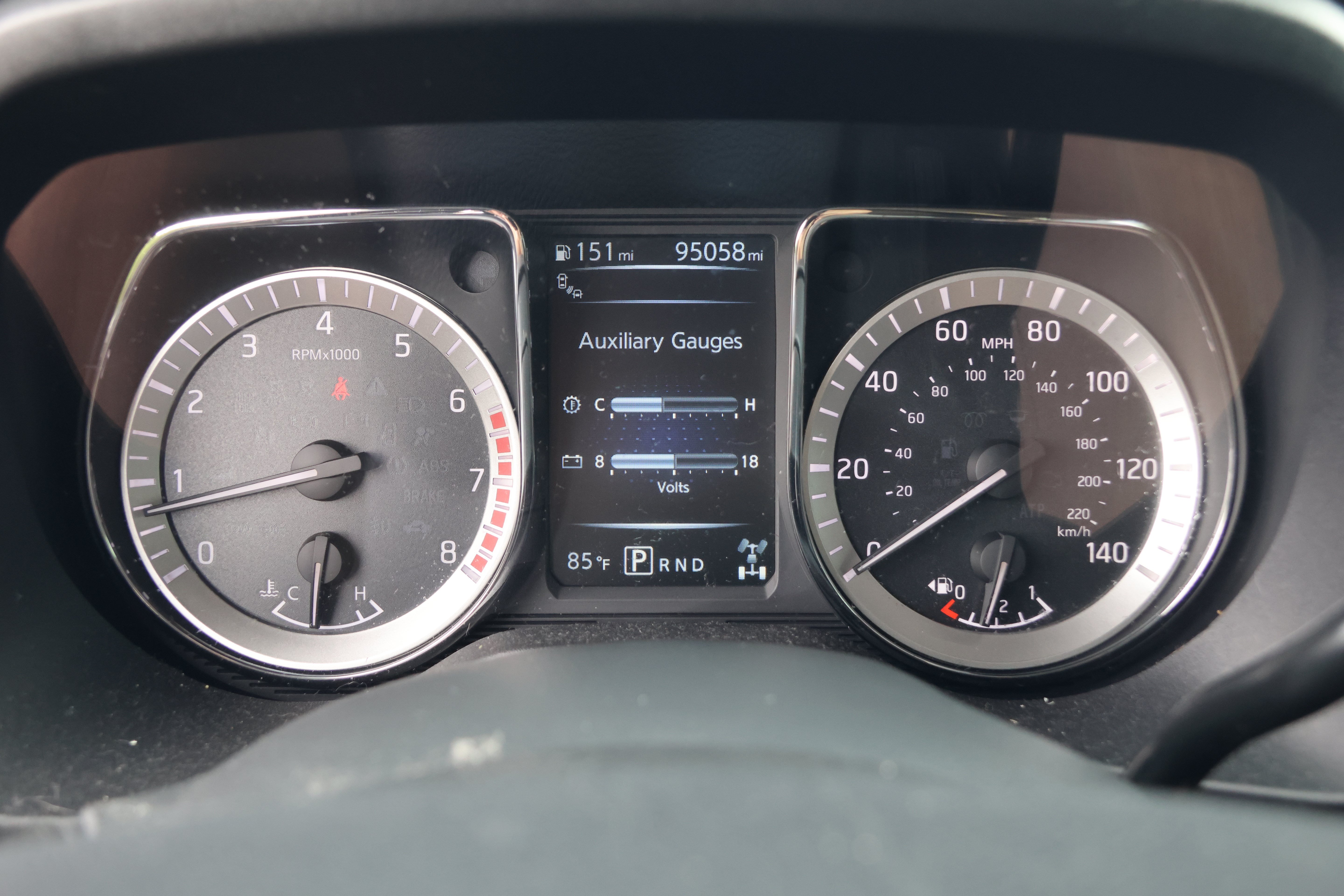 Used 2017 Nissan Titan SL w/ SL Towing Convenience Package AWD/4WD image 20