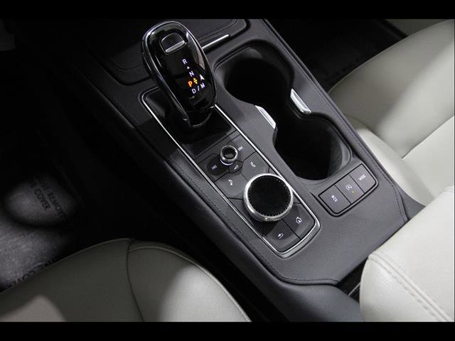 Used 2023 Cadillac XT4 Luxury w/ Cold Weather Package image 15