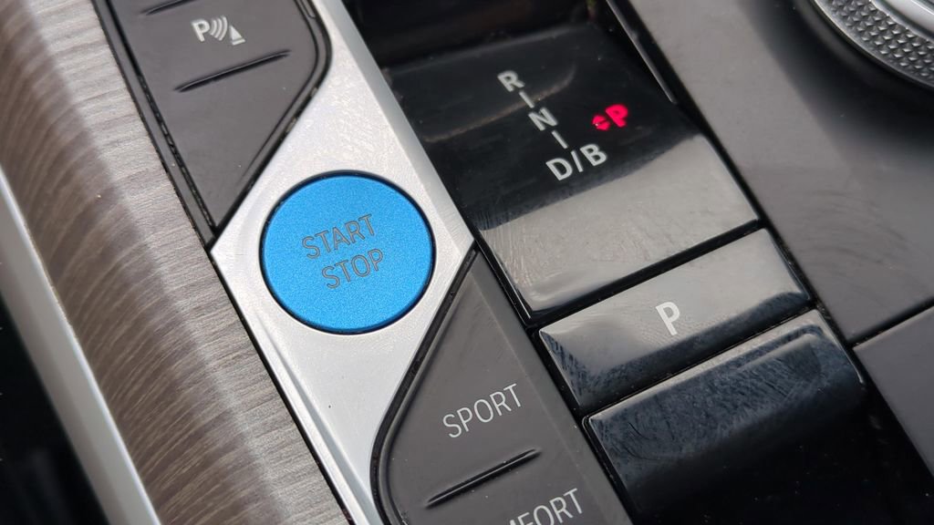 Used 2025 BMW i4 eDrive40 w/ Parking Assistance Package image 26