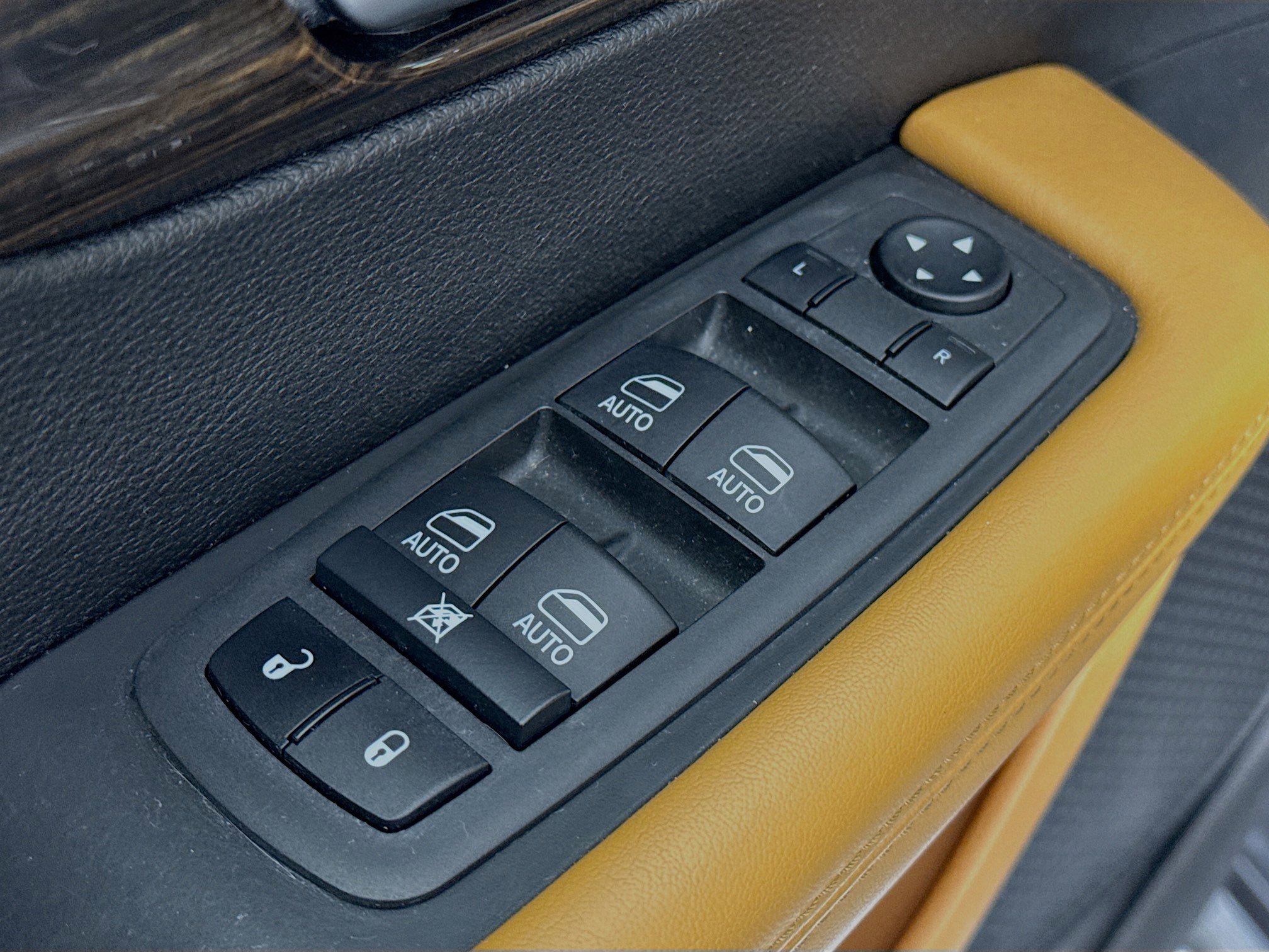 Used 2022 Chrysler Pacifica Pinnacle image 18