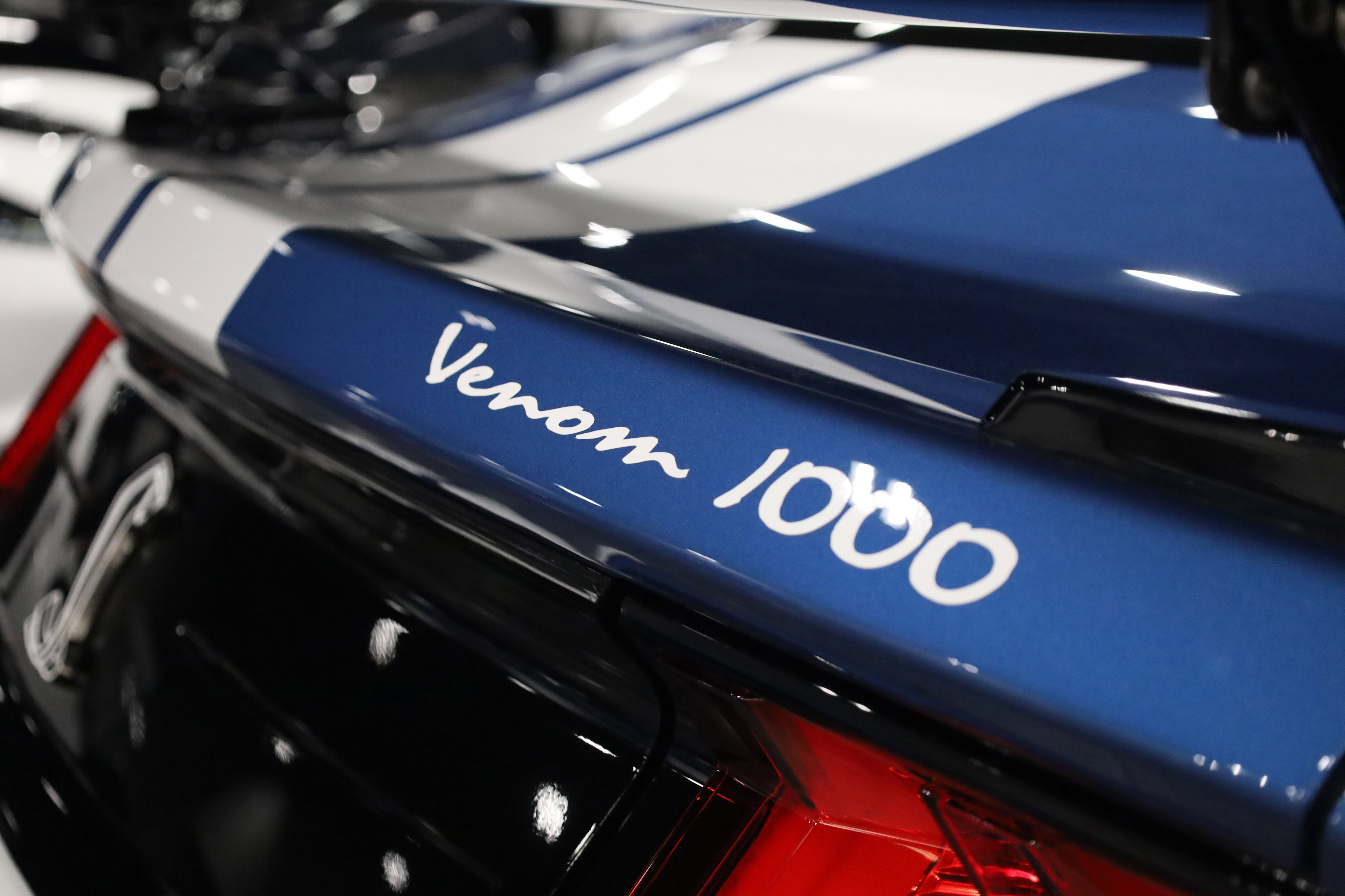 Used 2021 Ford Mustang Shelby GT500 w/ Carbon Fiber Track Pack image 8