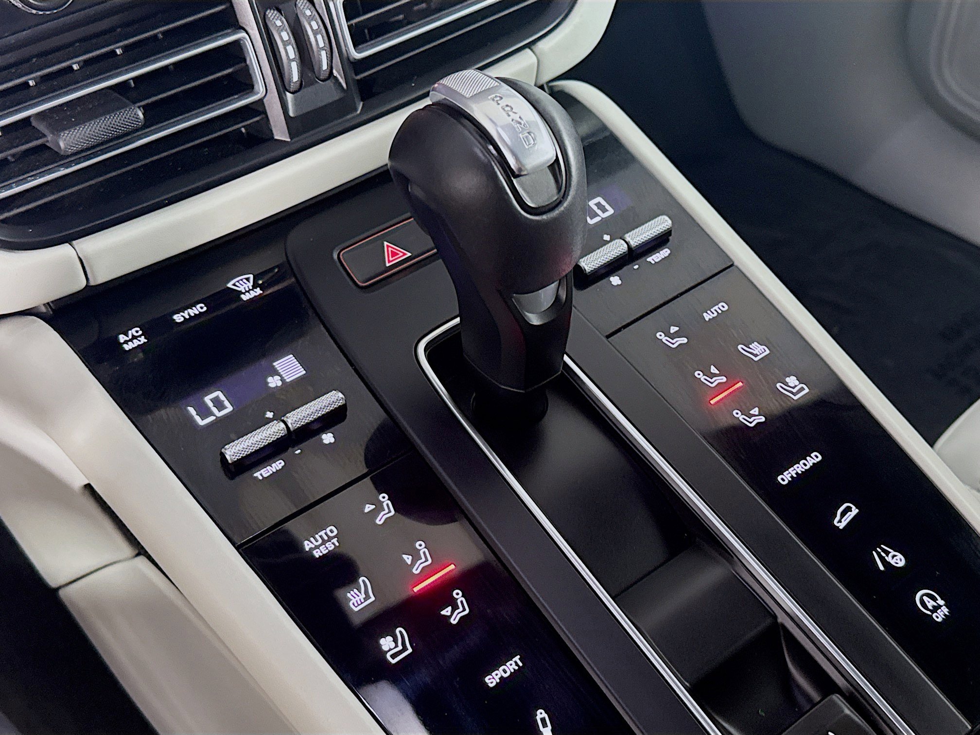 Used 2023 Porsche Macan S image 20