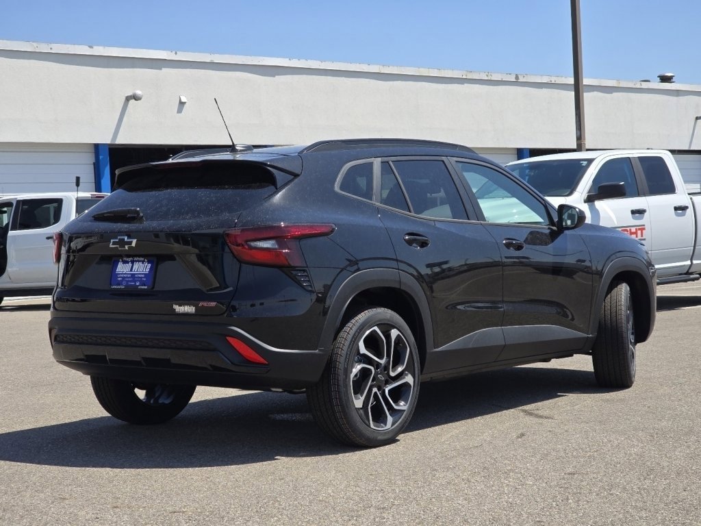 New 2026 Chevrolet Trax RS w/ Sunroof Package FWD image 13