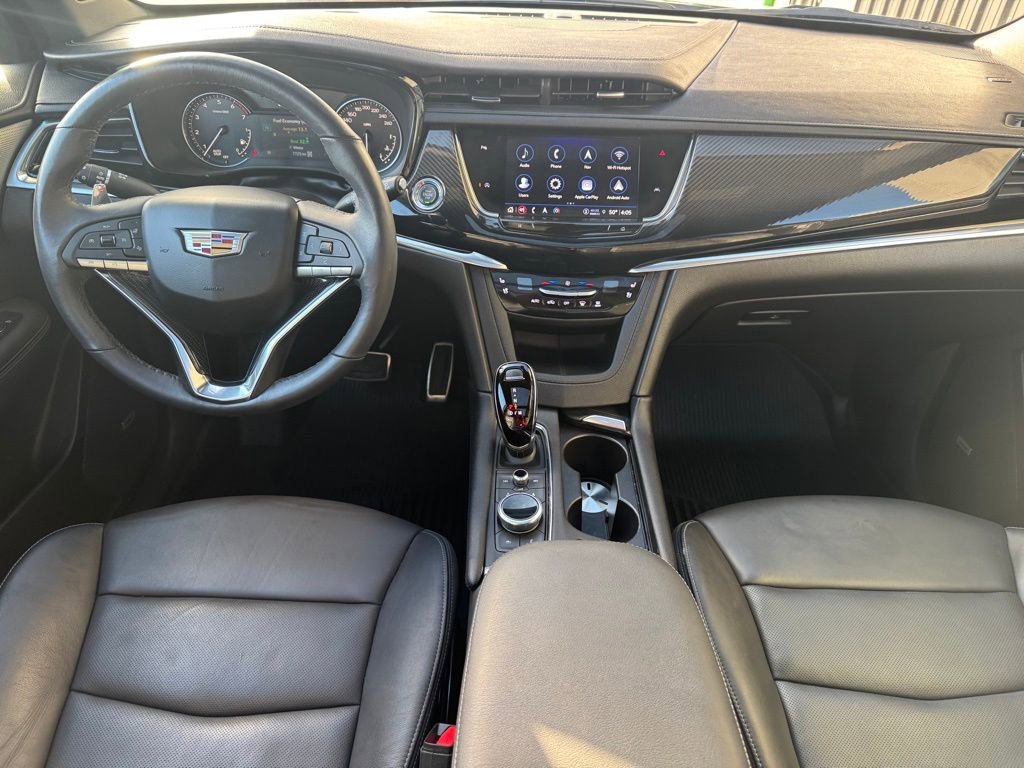 Used 2024 Cadillac XT6 Sport image 12