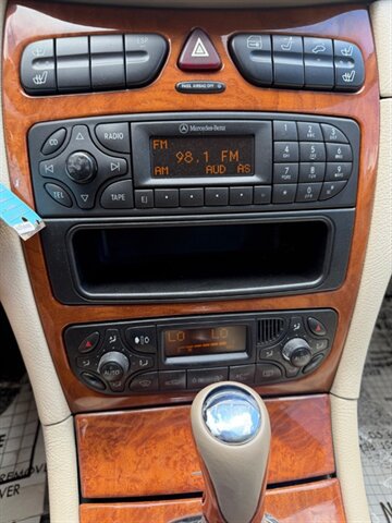 Used 2004 Mercedes-Benz CLK 500 Cabriolet image 27