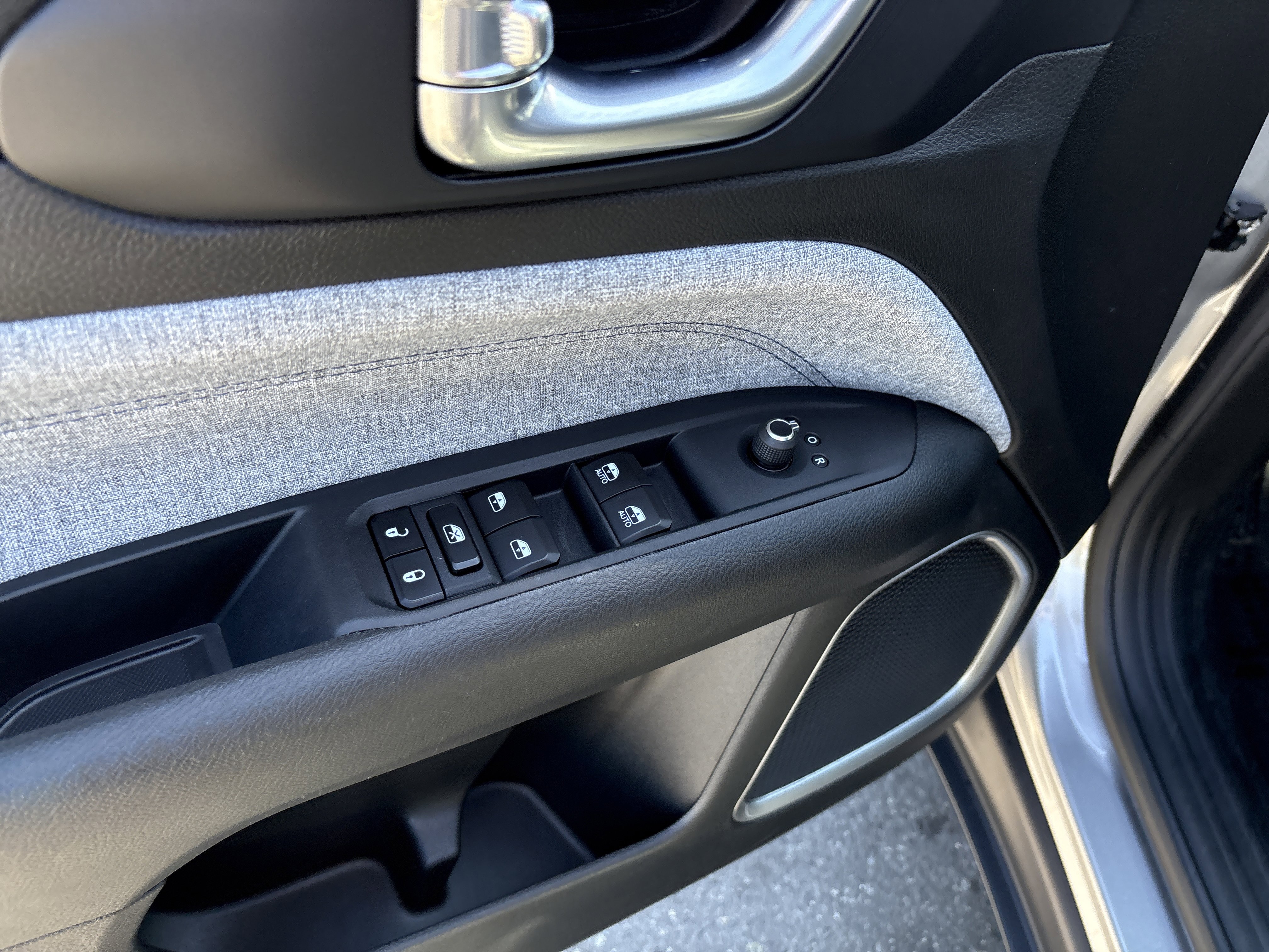 Used 2023 Jeep Compass Latitude image 15