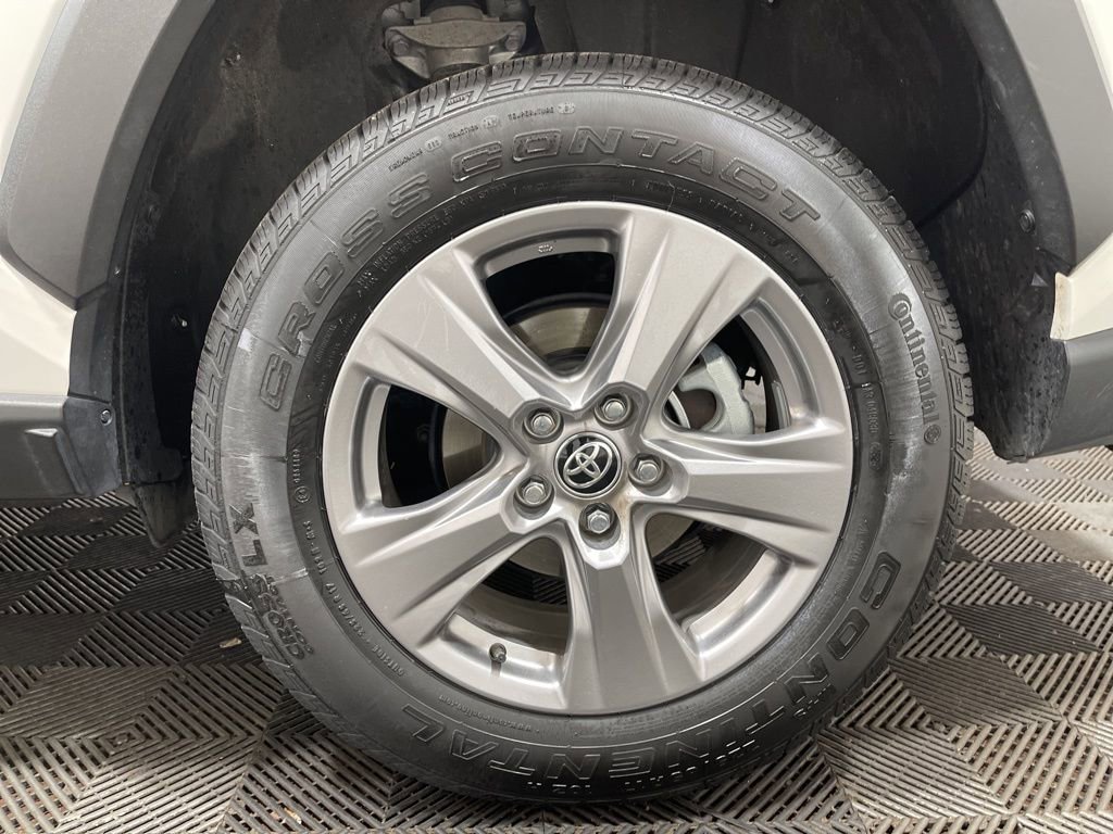 Used 2023 Toyota RAV4 XLE image 26