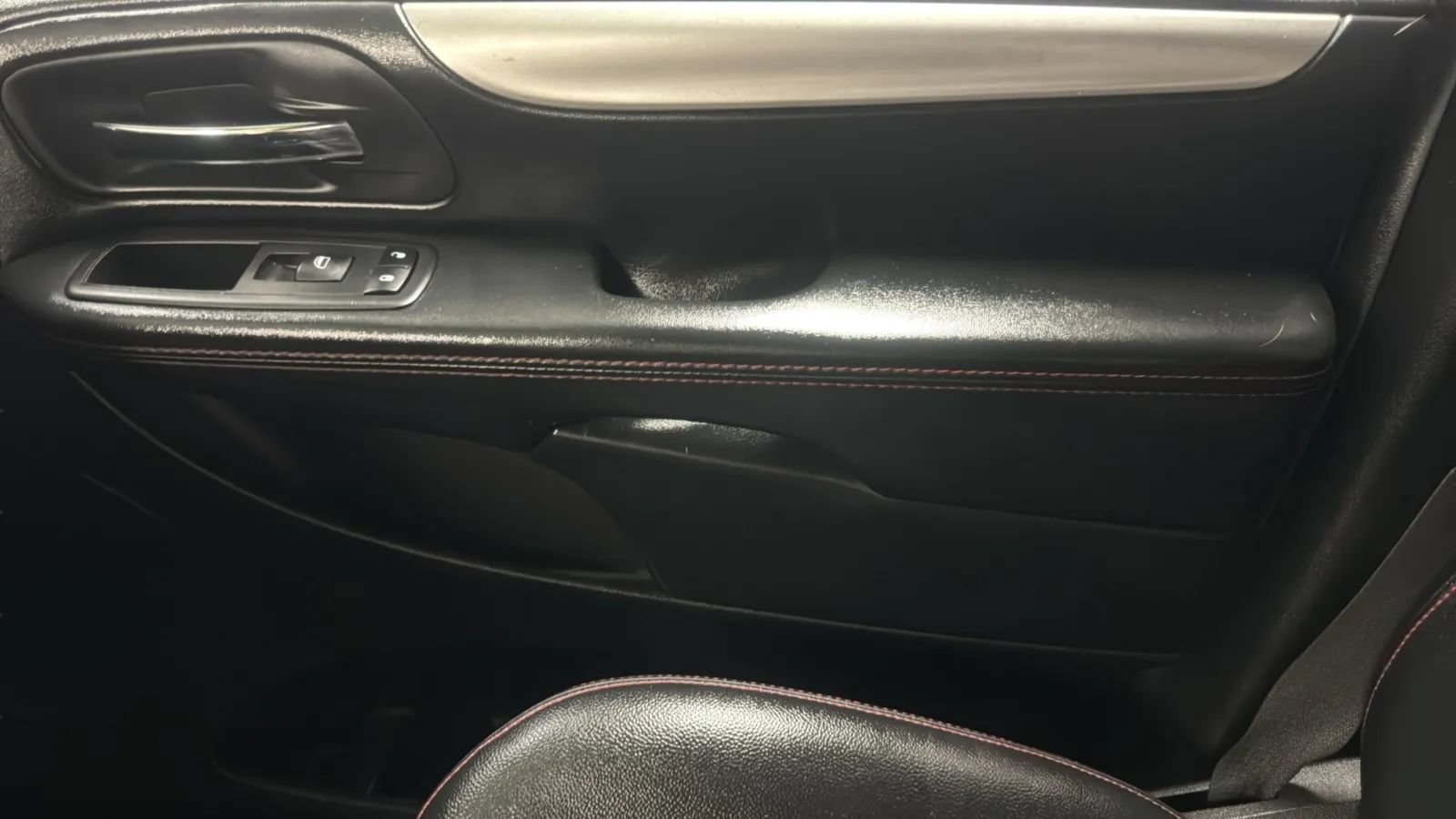 Used 2019 Dodge Grand Caravan GT FWD image 17