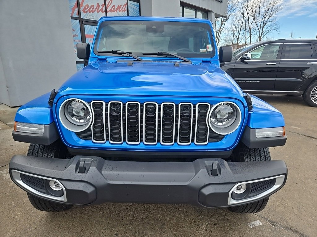 Used 2024 Jeep Wrangler Sahara w/ Technology Group image 15