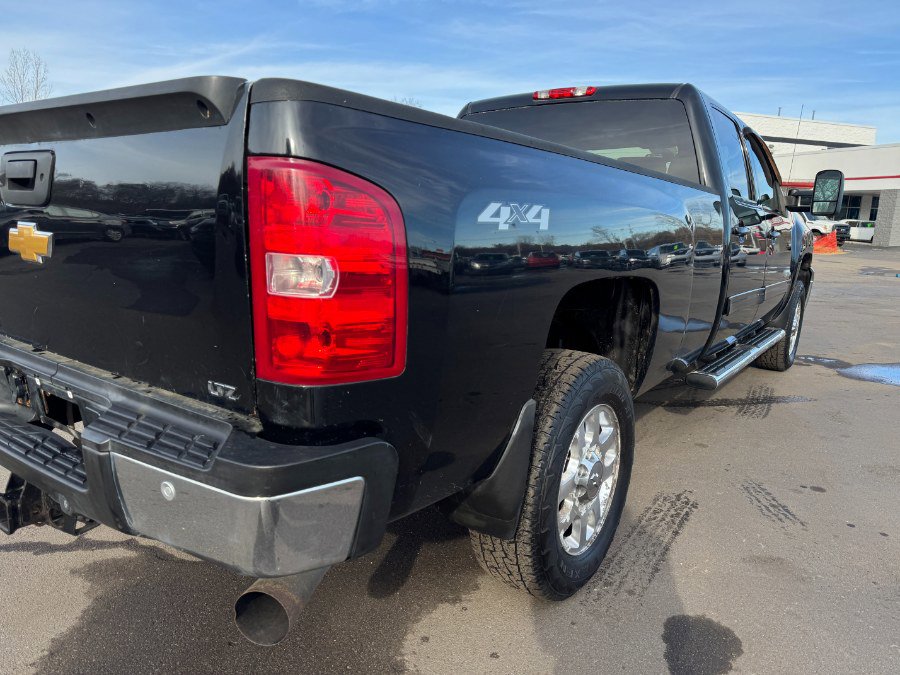 Used 2012 Chevrolet Silverado 3500 LTZ image 11