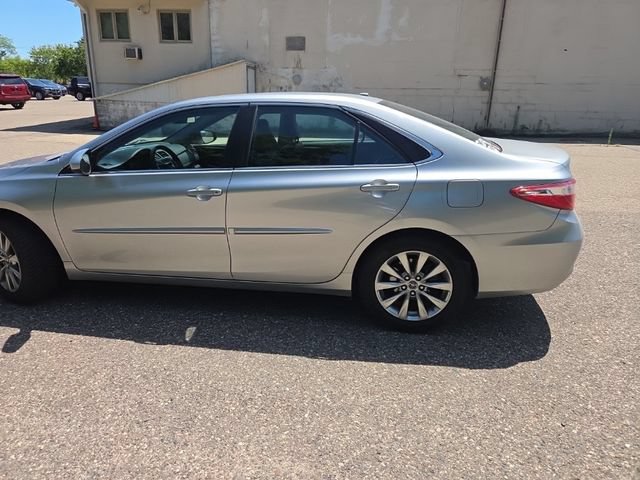 Used 2016 Toyota Camry XLE FWD image 5