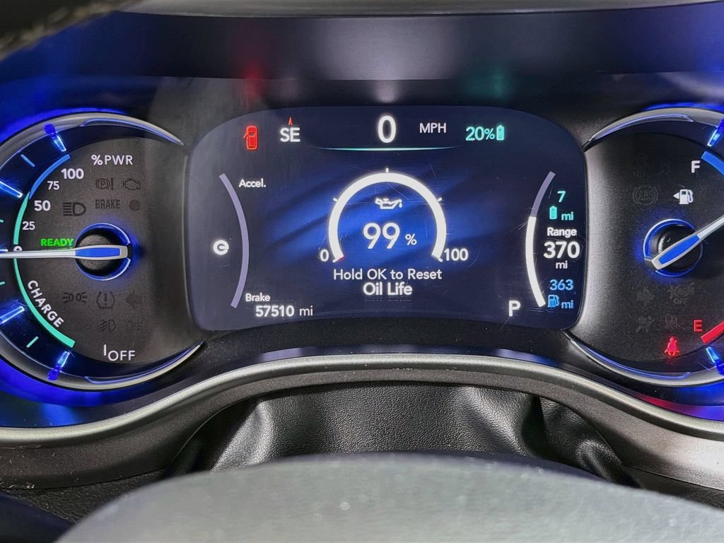 Used 2024 Chrysler Pacifica Limited FWD image 14