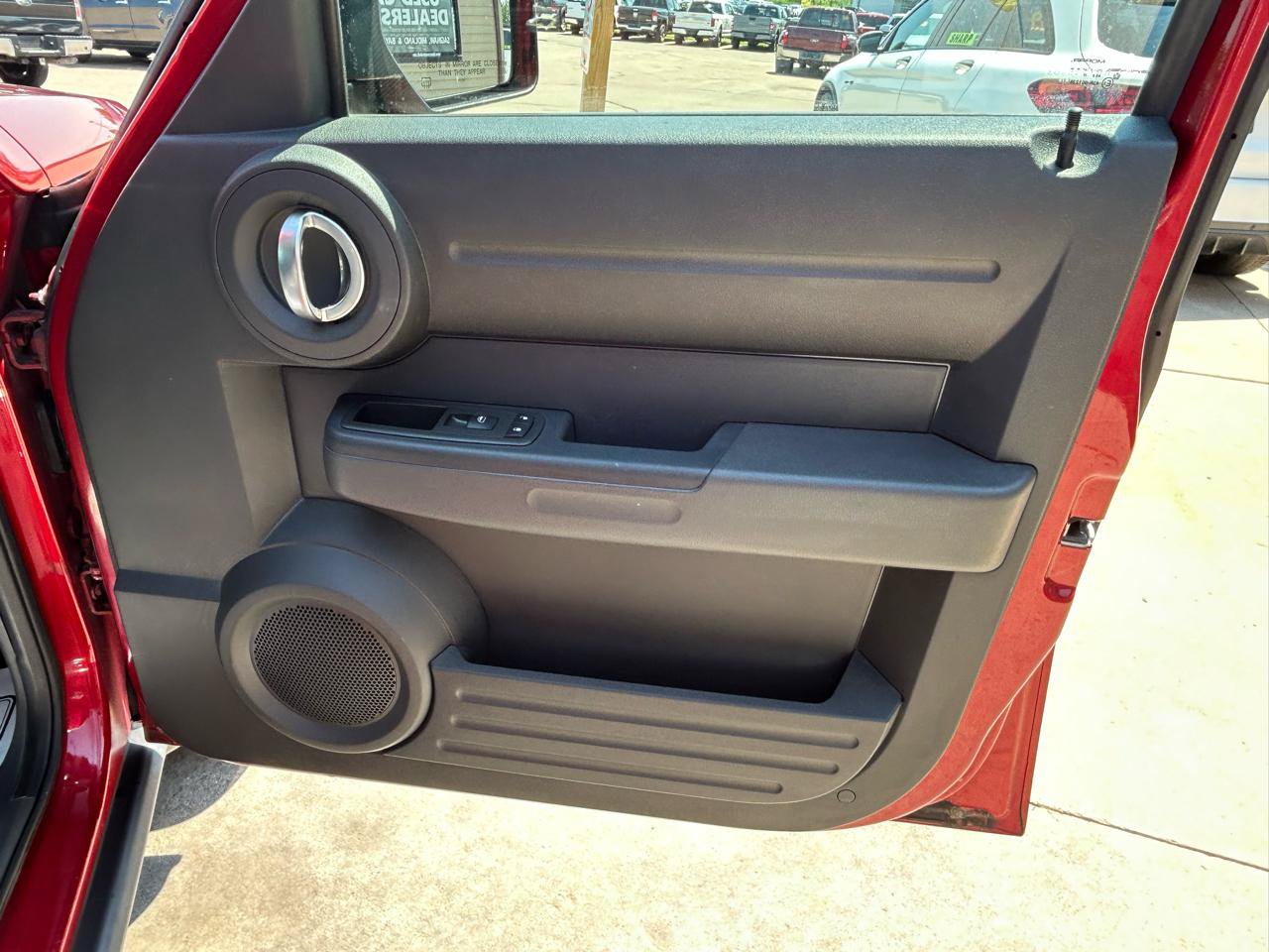 Used 2010 Dodge Nitro SE w/ Popular Equipment Group AWD/4WD image 16