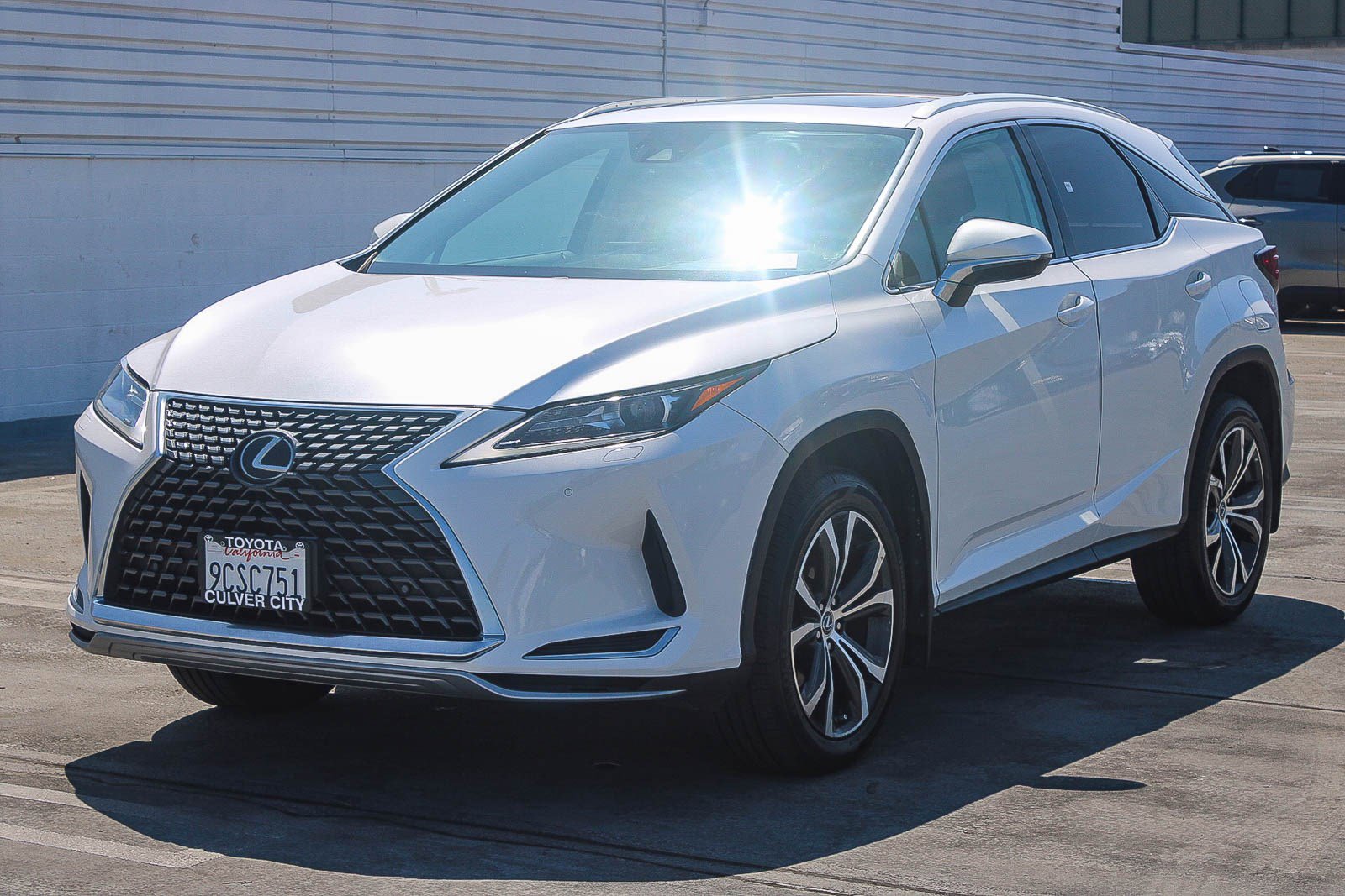 Used 2022 Lexus RX 350 FWD w/ Premium Package image 3