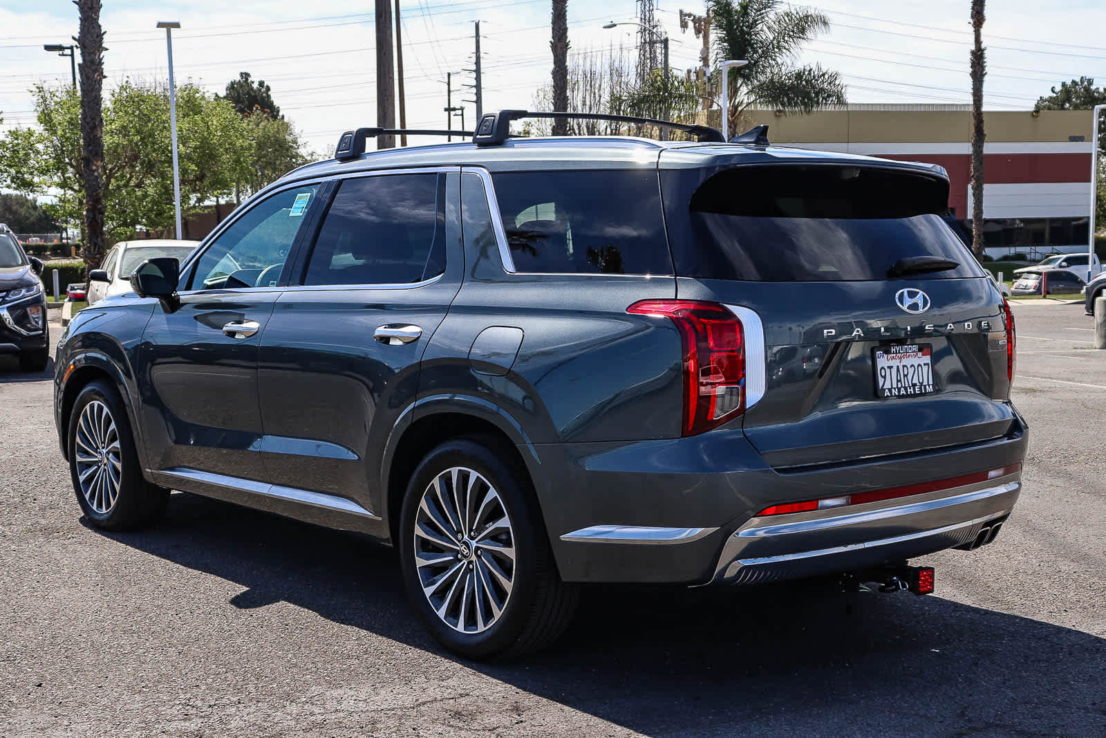 Used 2025 Hyundai Palisade Calligraphy image 8