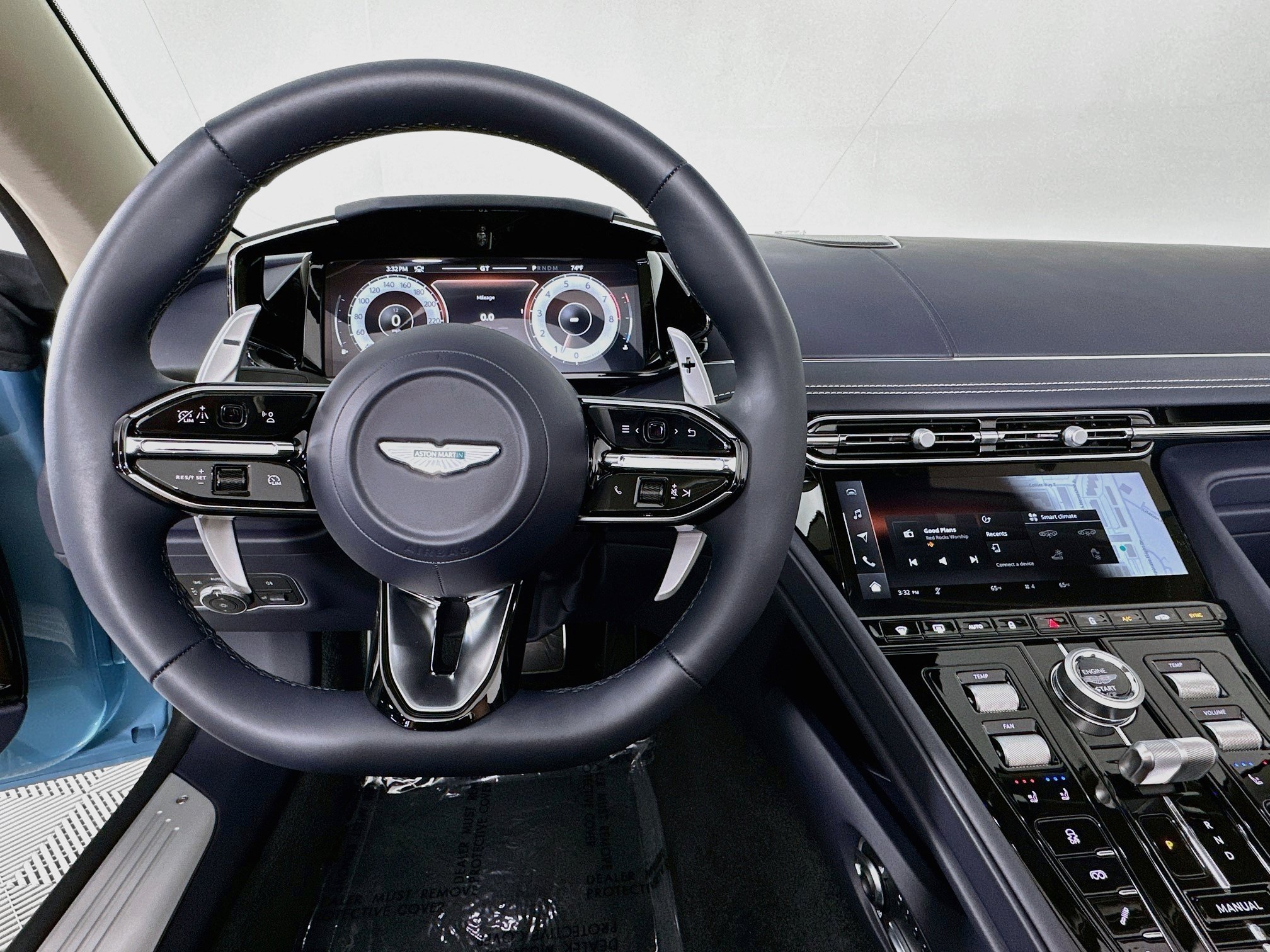 Used 2026 Aston Martin DB12 Convertible RWD image 11