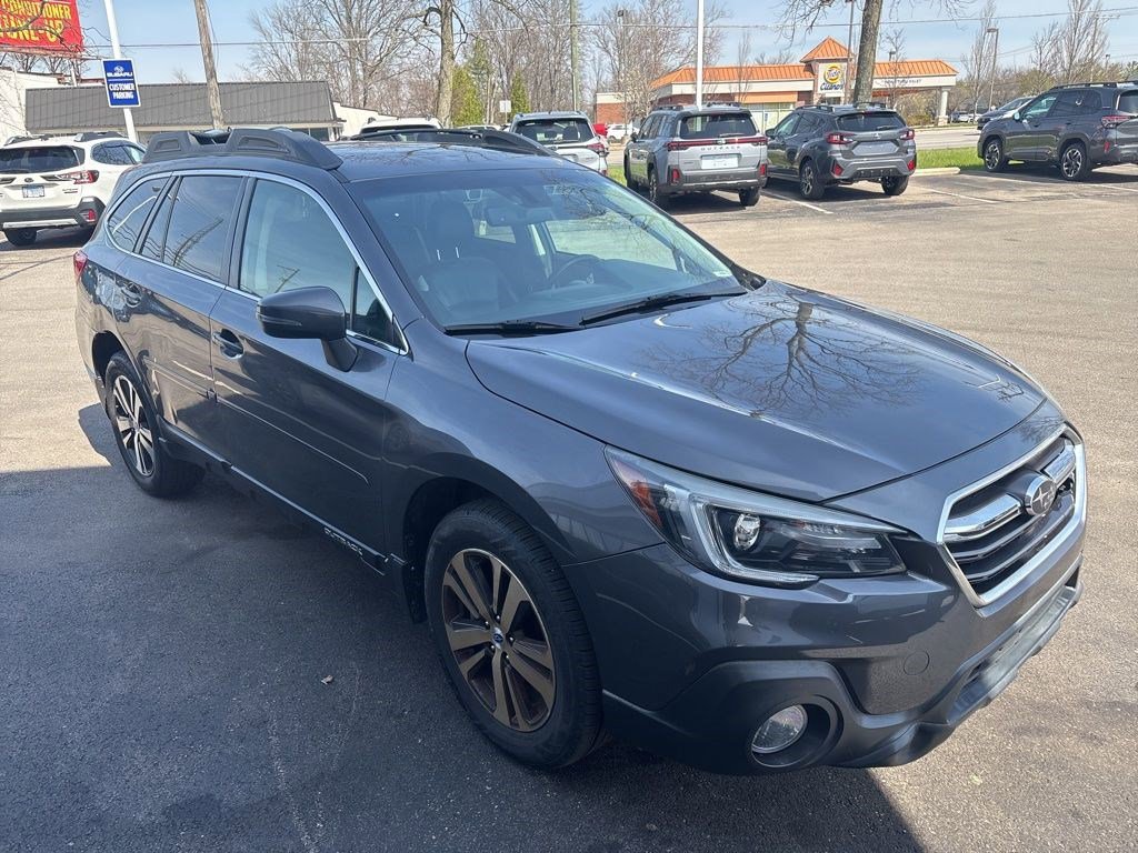 Used 2018 Subaru Outback 2.5i Limited AWD/4WD image 4