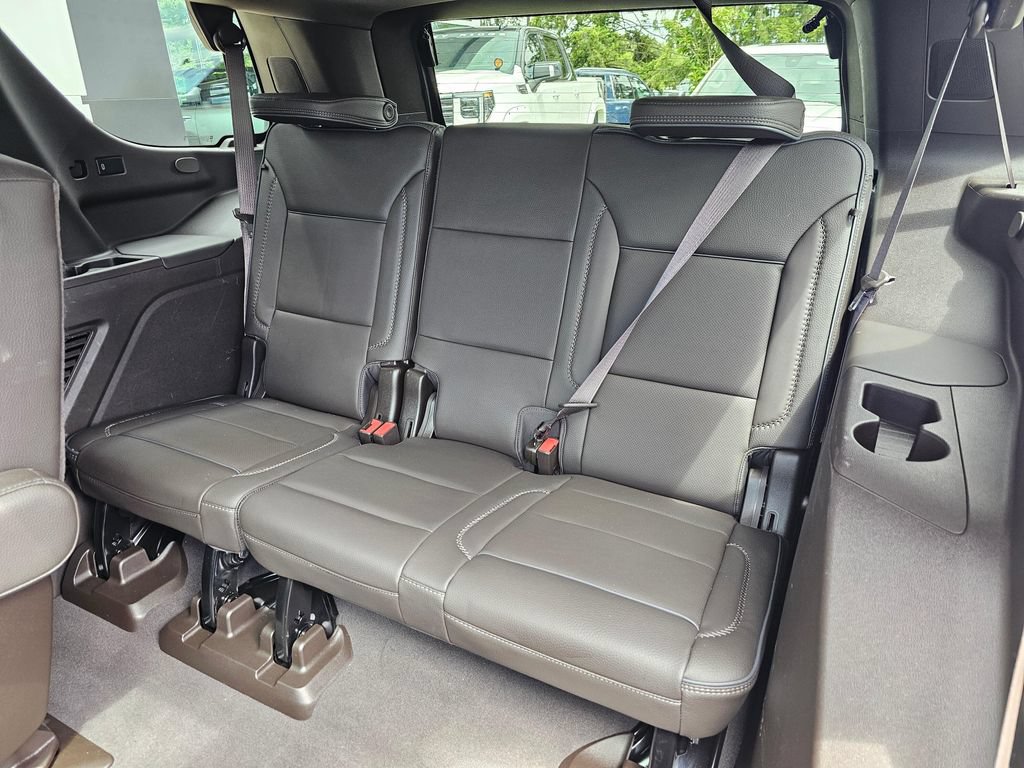Used 2023 GMC Yukon Denali AWD/4WD image 18