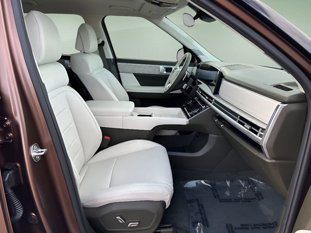 Used 2025 Hyundai Santa Fe Calligraphy image 21