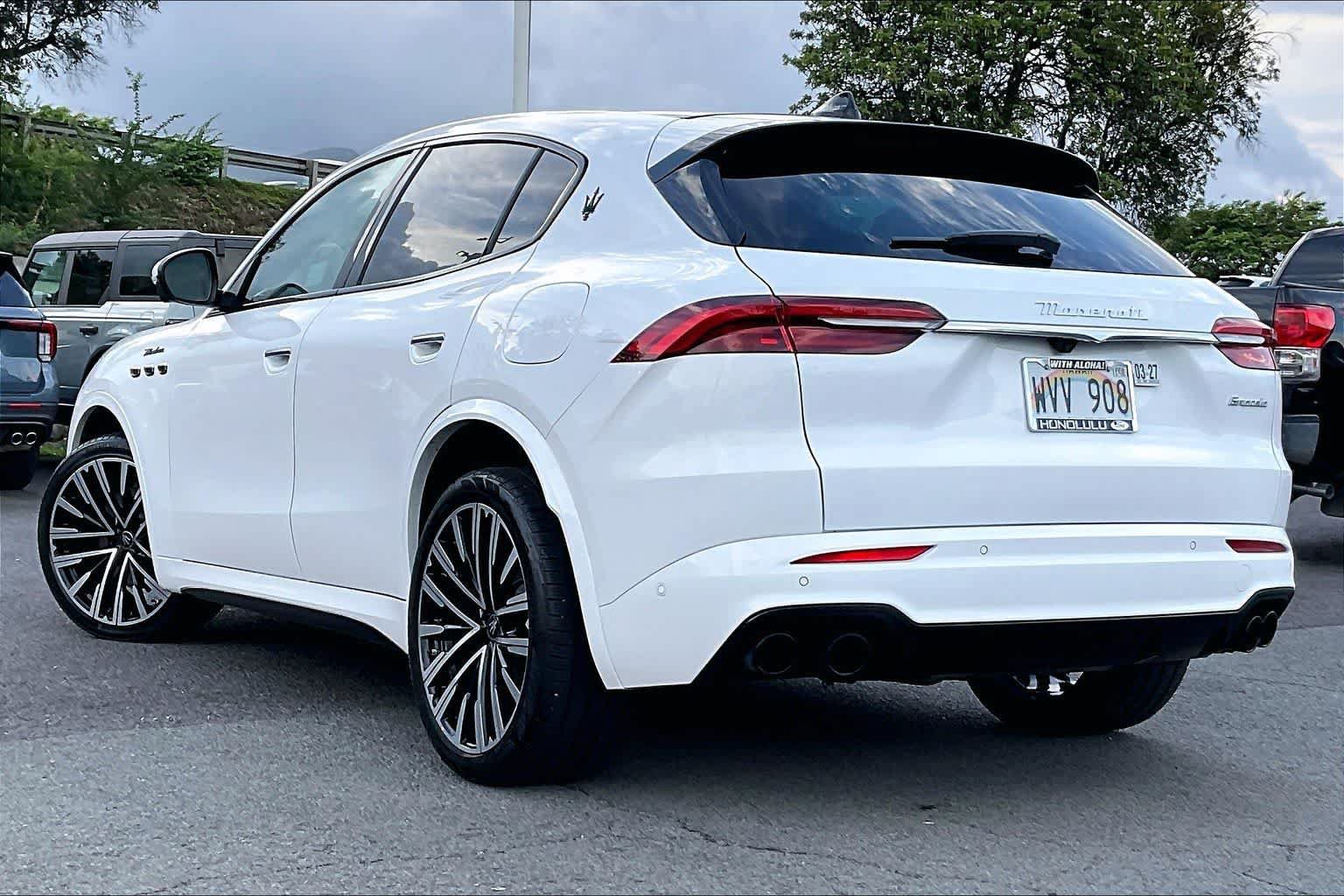 Used 2023 Maserati Grecale Modena AWD/4WD image 4