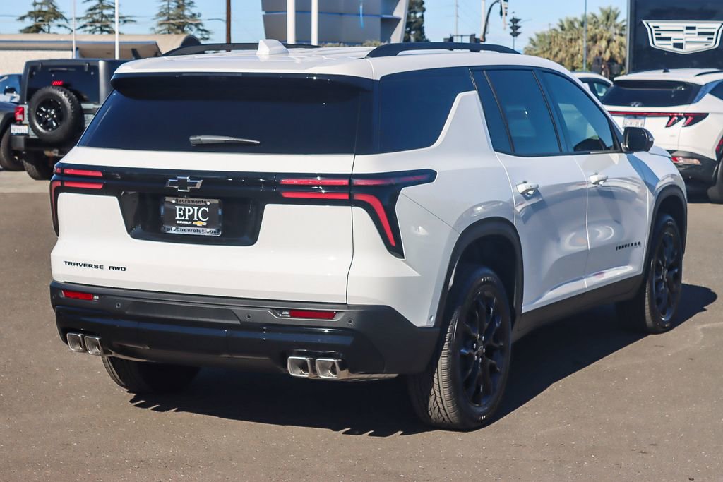 New 2026 Chevrolet Traverse LT w/ Enhanced Driving Package image 4