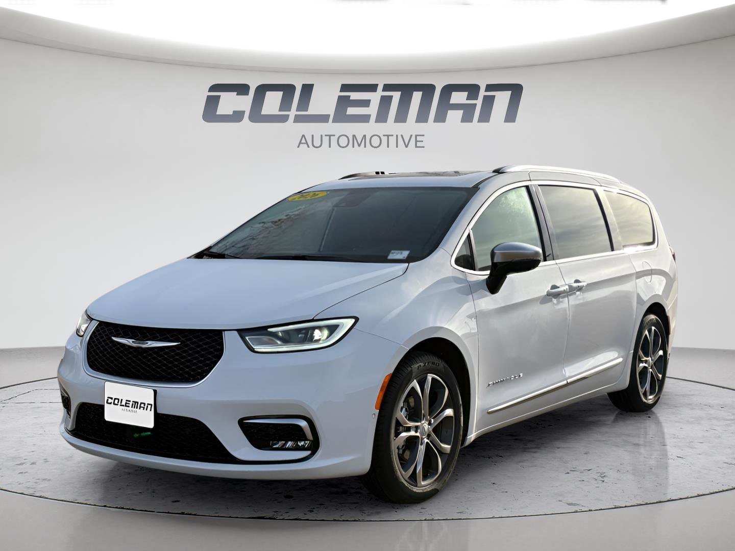 New 2026 Chrysler Pacifica Pinnacle