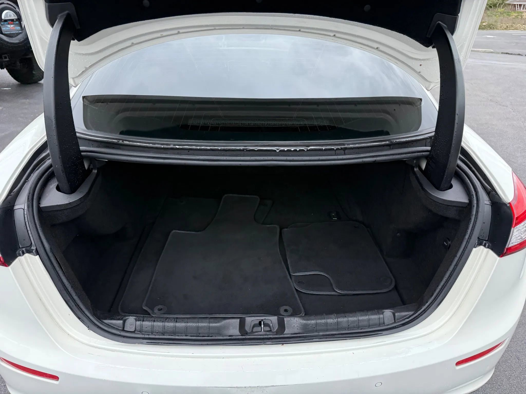 Used 2017 Maserati Ghibli image 44