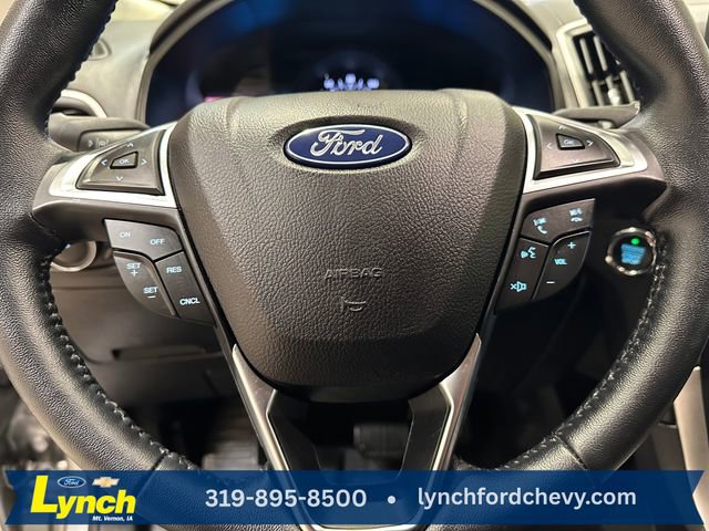 Used 2023 Ford Edge SEL w/ Convenience Package image 9