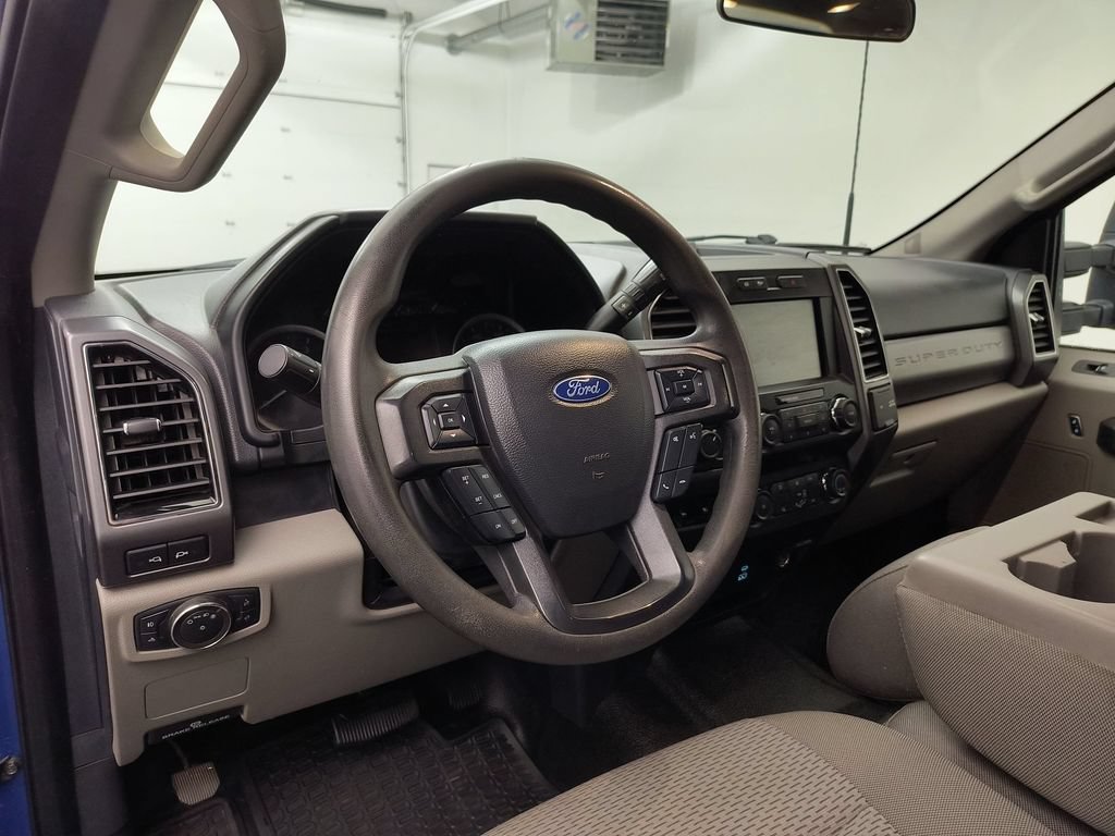 Used 2022 Ford F350 XLT w/ XLT Value Package AWD/4WD image 4