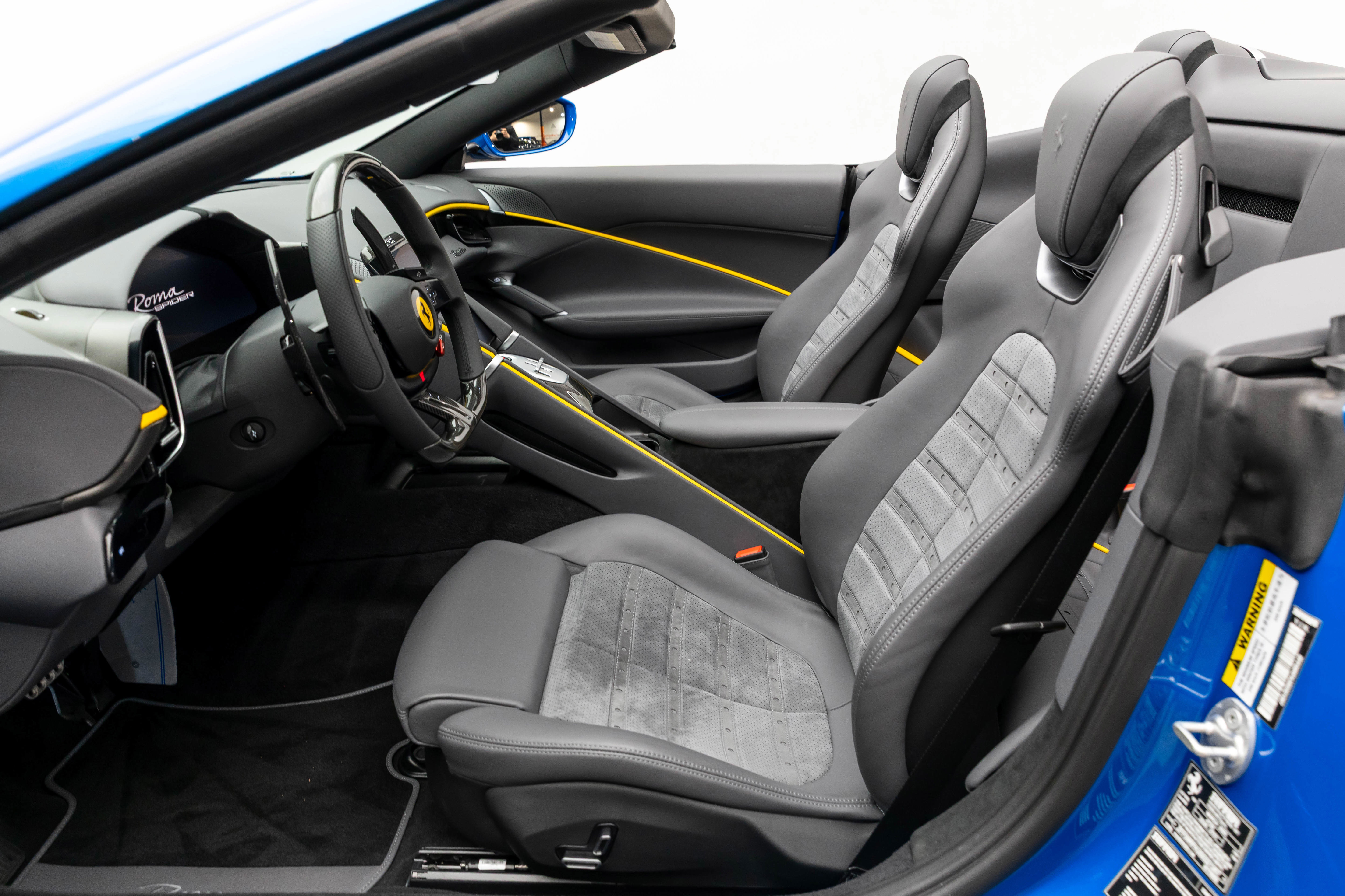 Certified 2025 Ferrari Roma Spider image 5