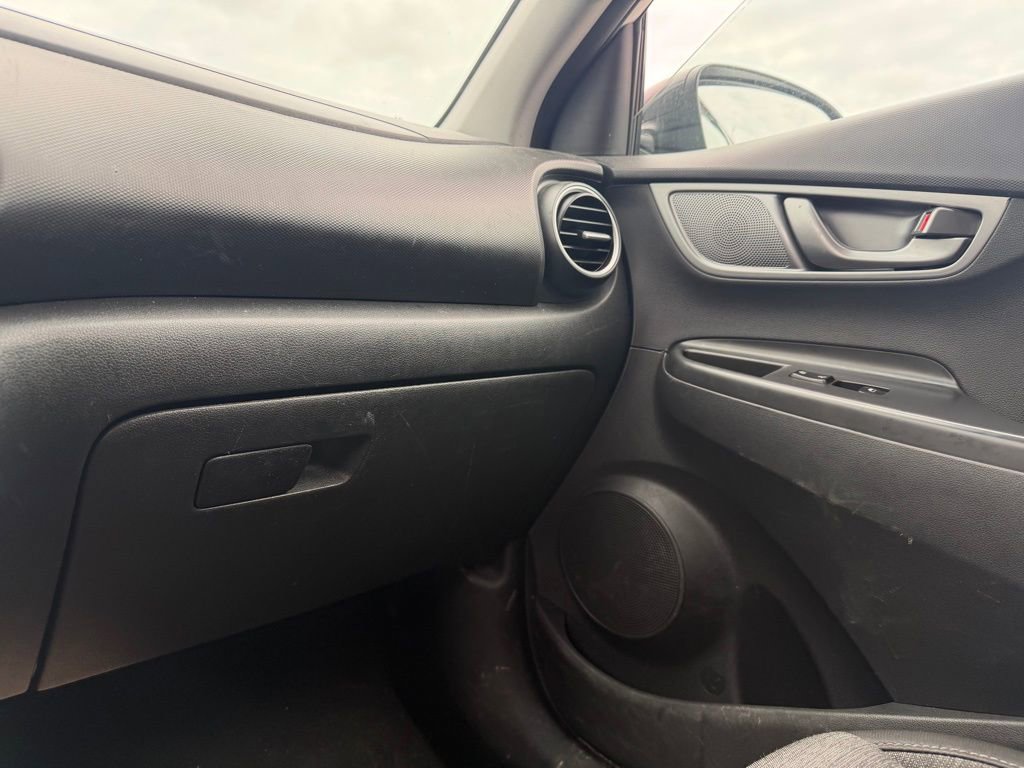 Used 2021 Hyundai Kona SEL image 22