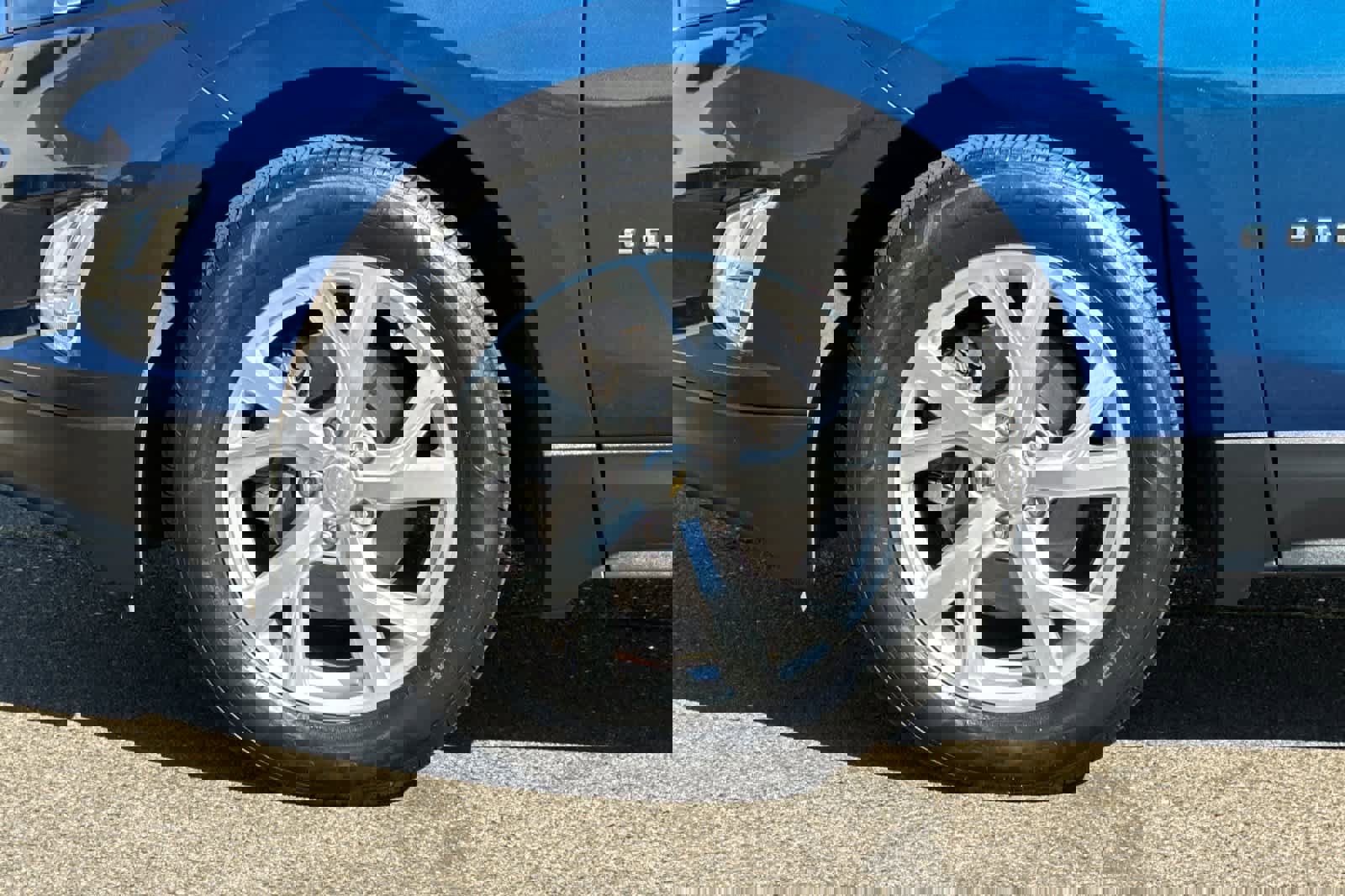 Used 2020 Chevrolet Equinox LT image 31