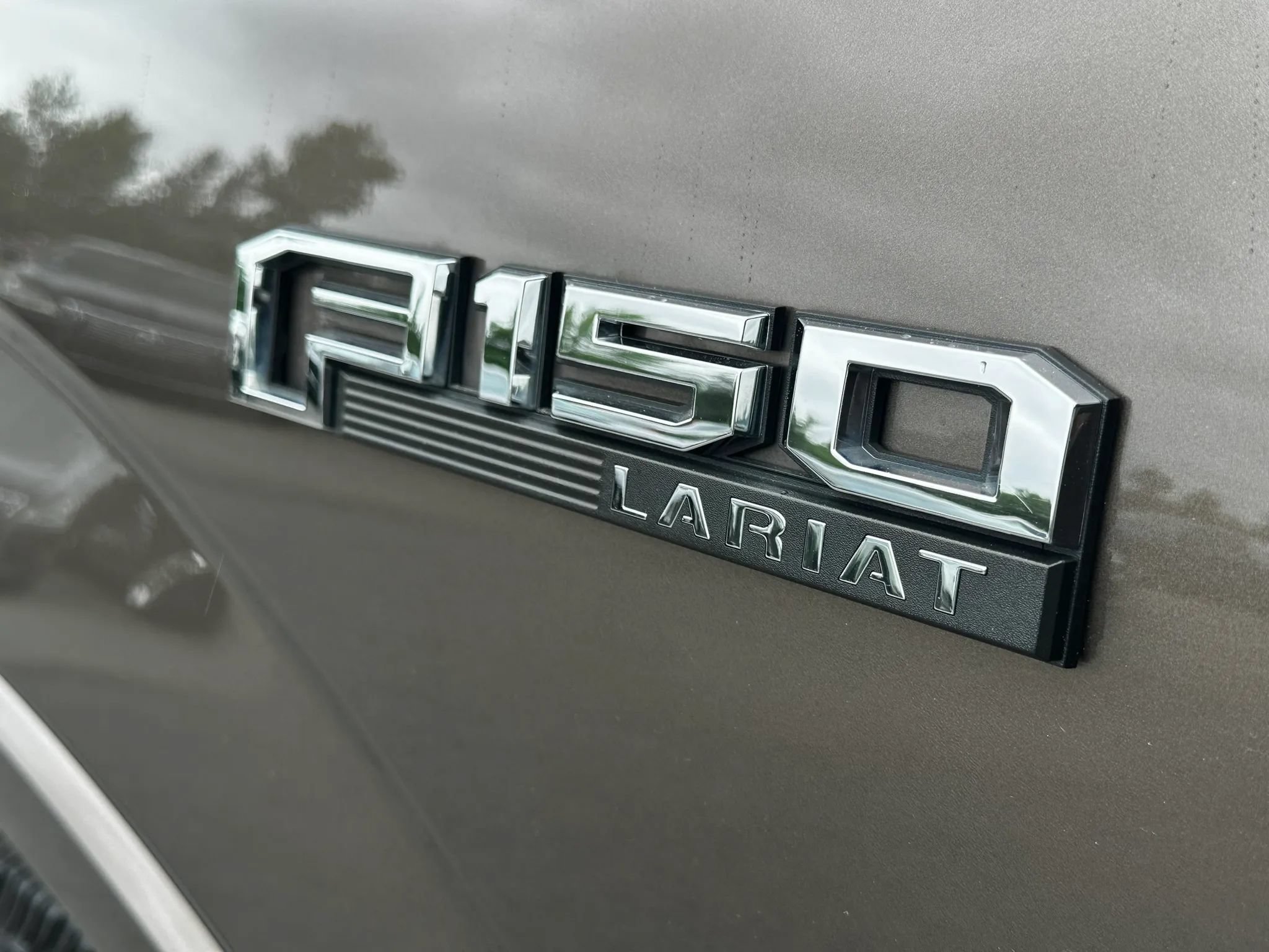 Used 2015 Ford F150 Lariat w/ Equipment Group 502A Luxury AWD/4WD image 39