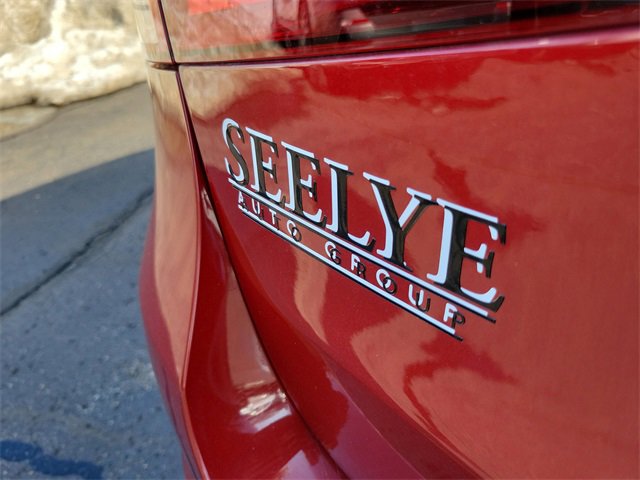 Used 2022 Mercedes-Benz GLC 300 4MATIC image 25