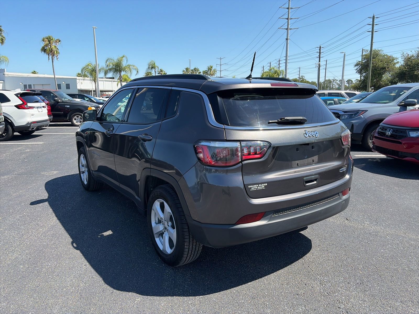 Used 2018 Jeep Compass Latitude FWD image 5