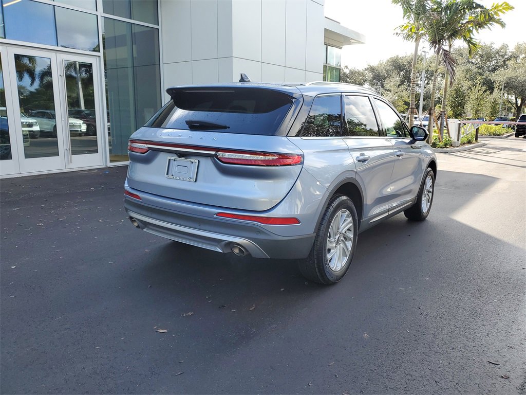 Used 2022 Lincoln Corsair FWD image 4