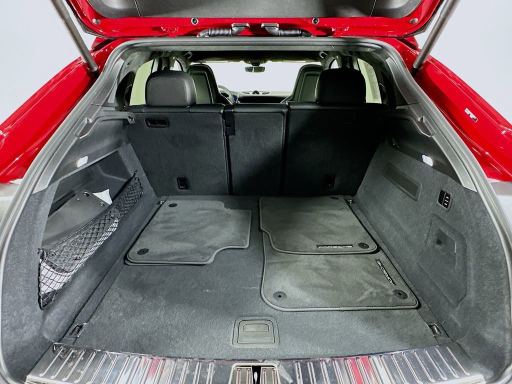 New 2025 Porsche Cayenne GTS image 27