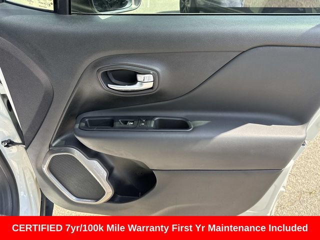Used 2022 Jeep Renegade Latitude AWD/4WD image 9